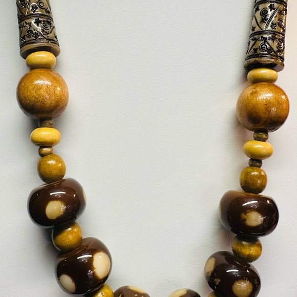 Chicos wooden fall, color, statement, necklace, unique - Picture 5 of 16